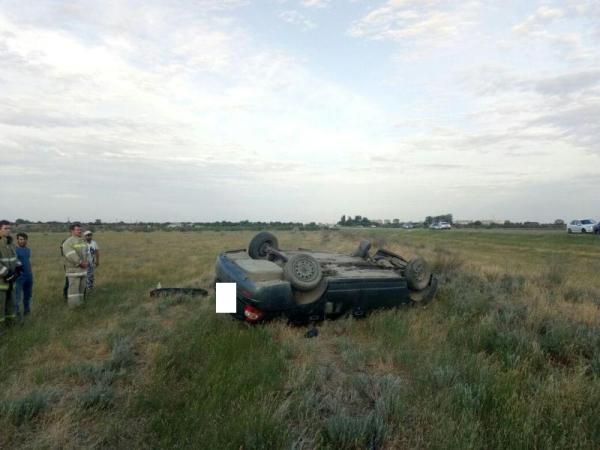 На Ставрополье перевернулась «Приора», пострадали три человека
